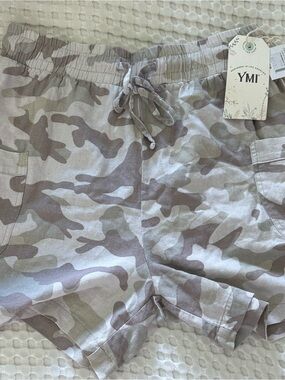 YMI Women’s Neutral Camo Drawstring Cargo Shorts - Beige Taupe